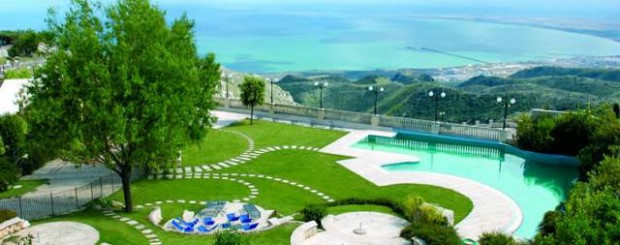 Vacanze sul Gargano in Hotel 4 Stelle e Masserie